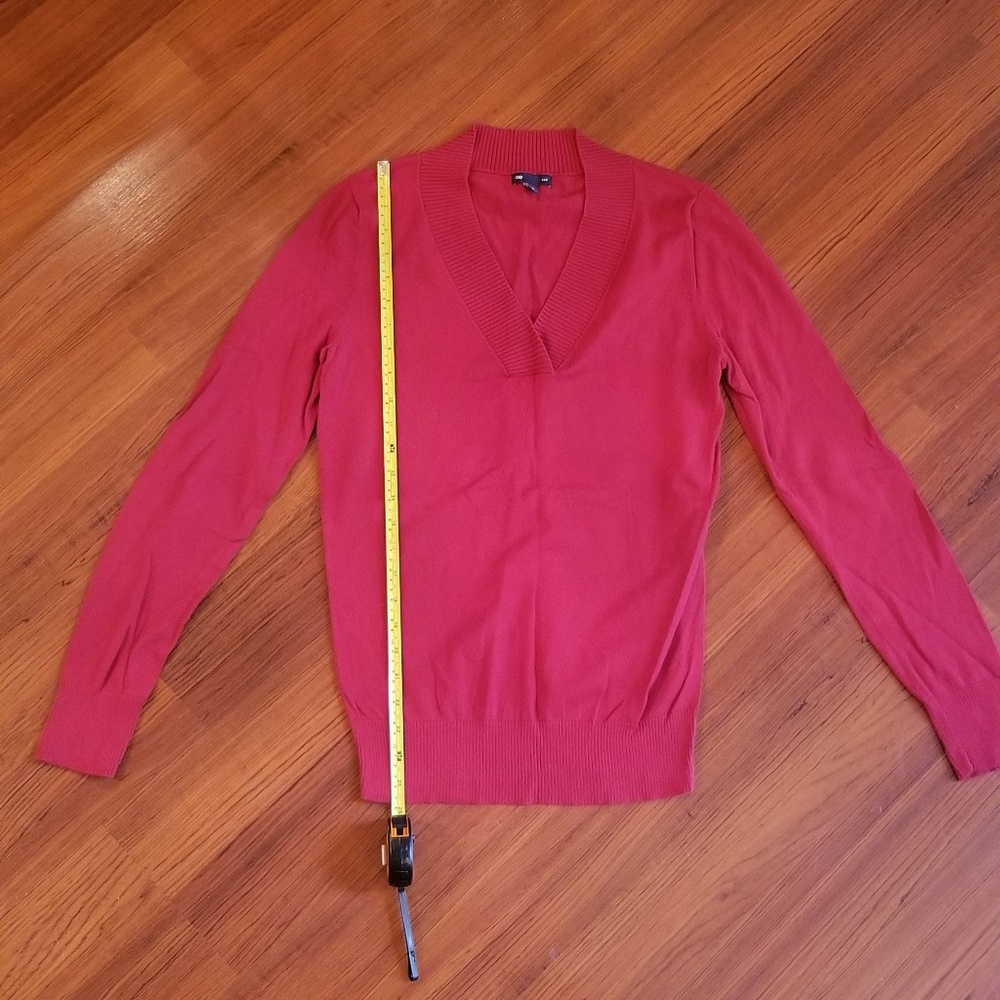 GAP V-Neck Red Sweater